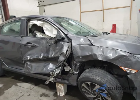 2017 Honda Civic Ex z USA, uszkodzony, nr VIN 2HGFC2F87HH530632